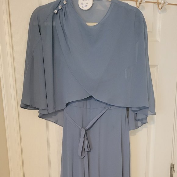 Dresses - Picture 10 of 16